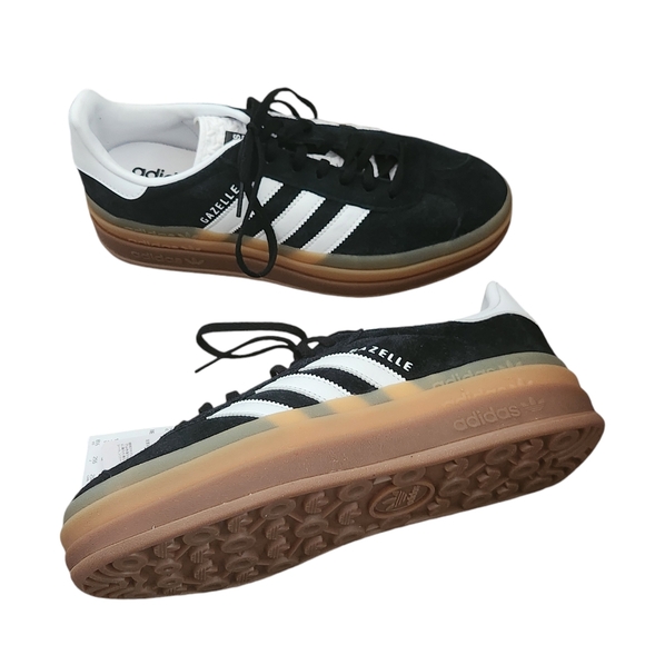 NWT ADIDAS Gazelle Bold Triple Gum Platform Black Suede 8.5 RUNS BIG - Picture 3 of 13